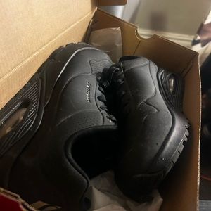 Non Slip Work Shoes by Skechers Women’s Size 8